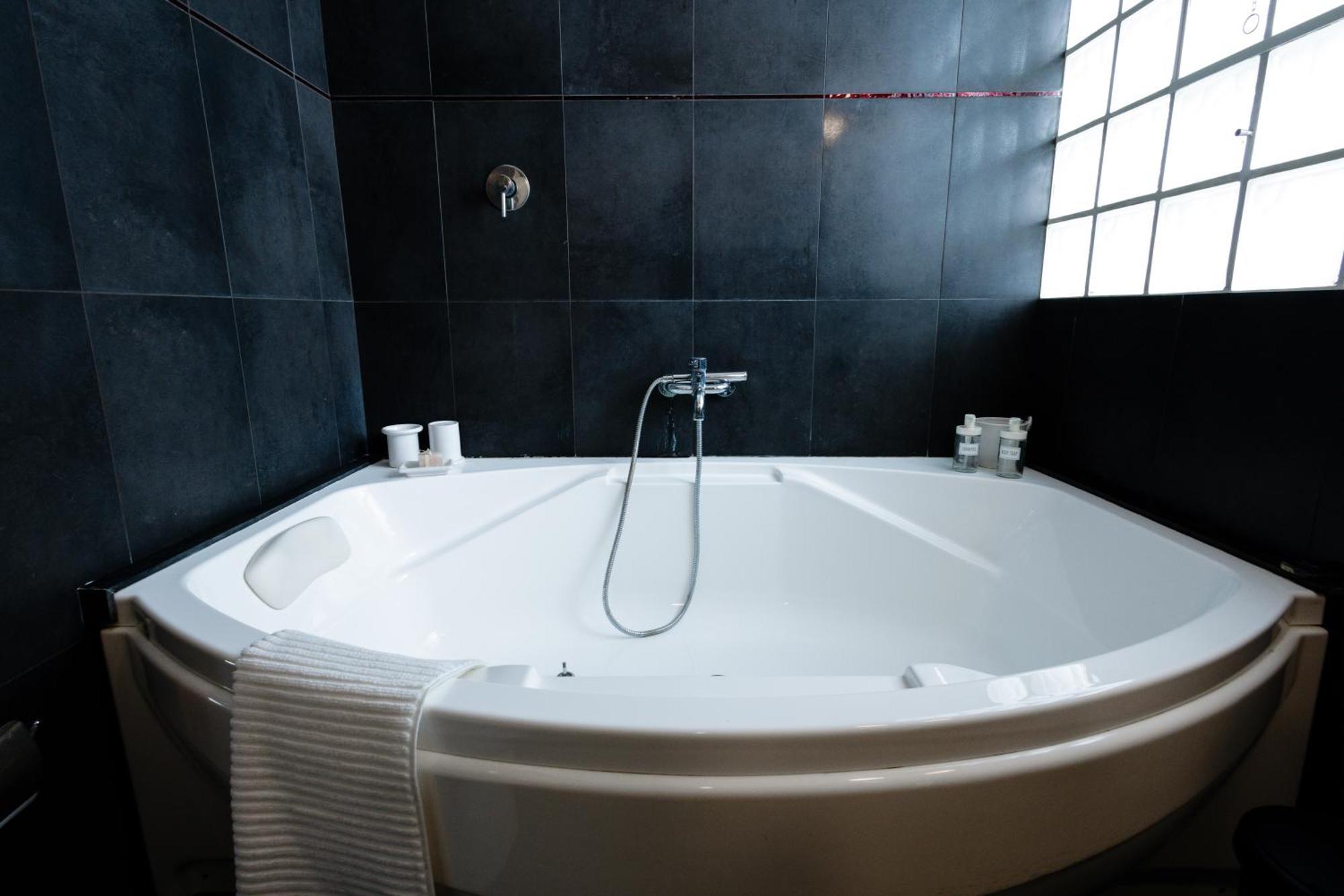 Villa Aureliana With Pool Near San Peter 罗马 外观 照片